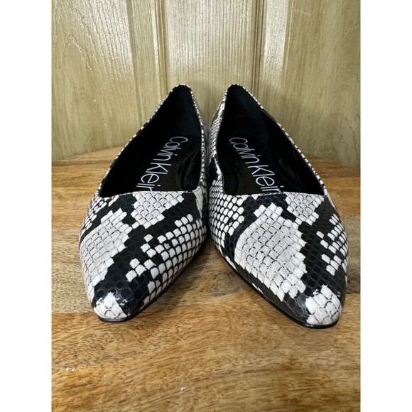 Calvin Klein Women's Snake-Print Flats Pointed Toe size 6 Slip On, MARJON - Picture 2 of 8